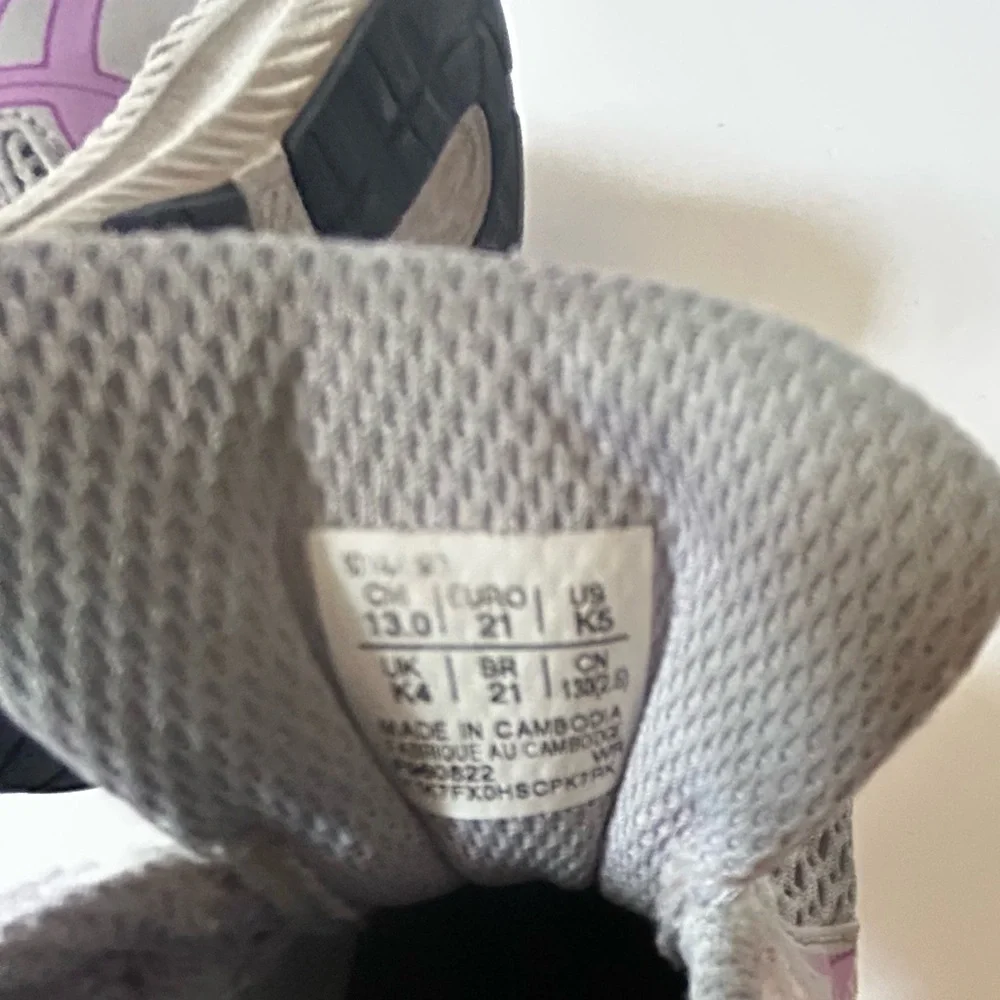 ASICS  Contend Kids size 5 Gray and Purple Velcro Sneakers